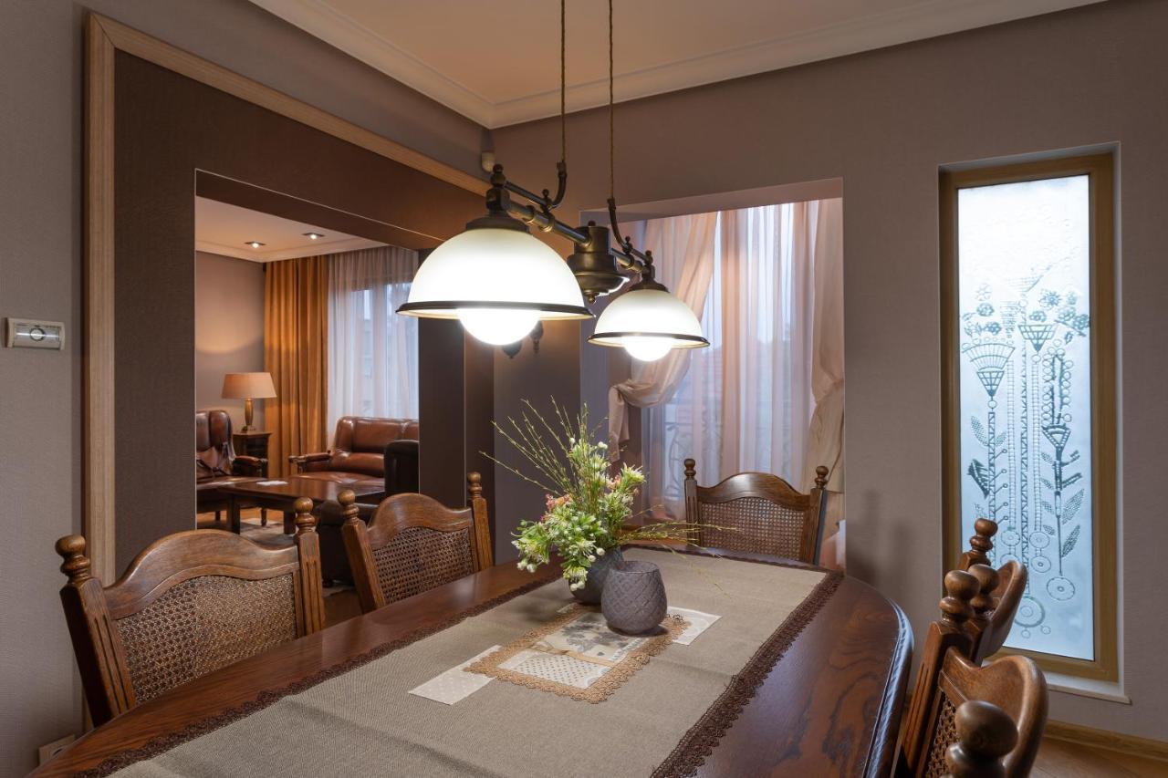 Luxury Private House In City Center 벨리코 터르노보 외부 사진